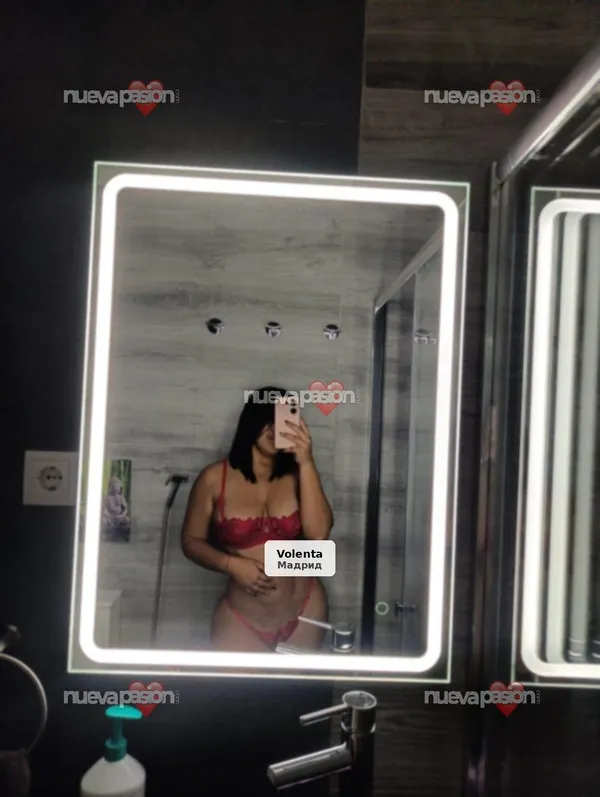 Valeria paraguaya de 23 años en Pueblo Nuevo
