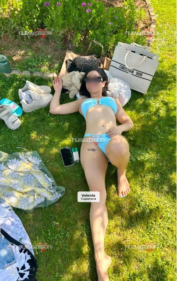 Isabella, bomba de sexo, fiesta y mucha lujuria