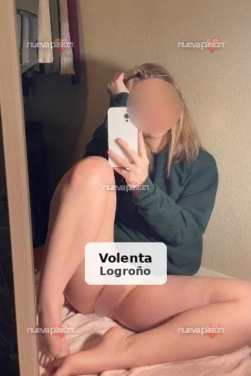 Latina cariñosa, independiente y morbosa