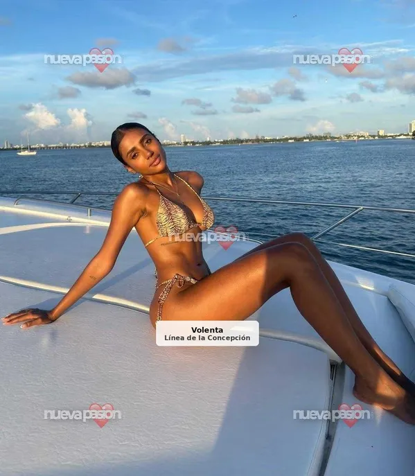 Isabel, sensual Latina in La Línea