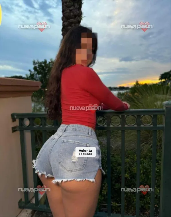 Karen, jove llatina apassionada a Madrid