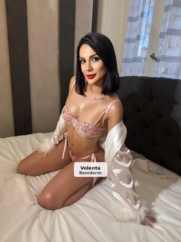 Emily: brasileres sensual, tracte de núvia