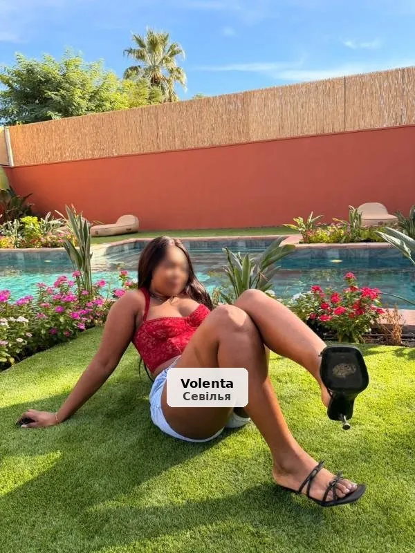 Natalia, the passion that ignites Seville