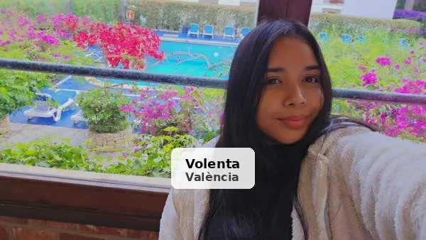 Gema, joven extrovertida y muy caliente