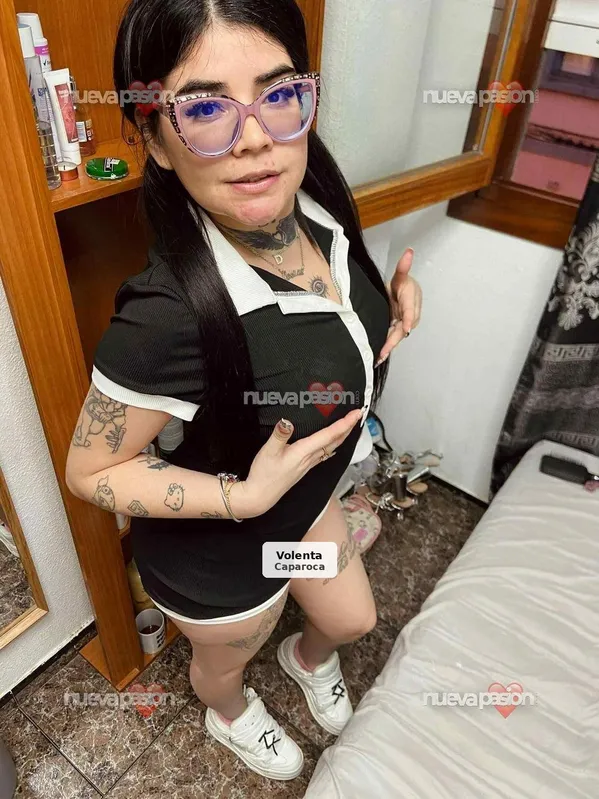 Hot and very sensual white woman