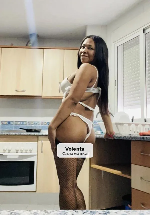 Paula, espectacular mulata activa y pasiva