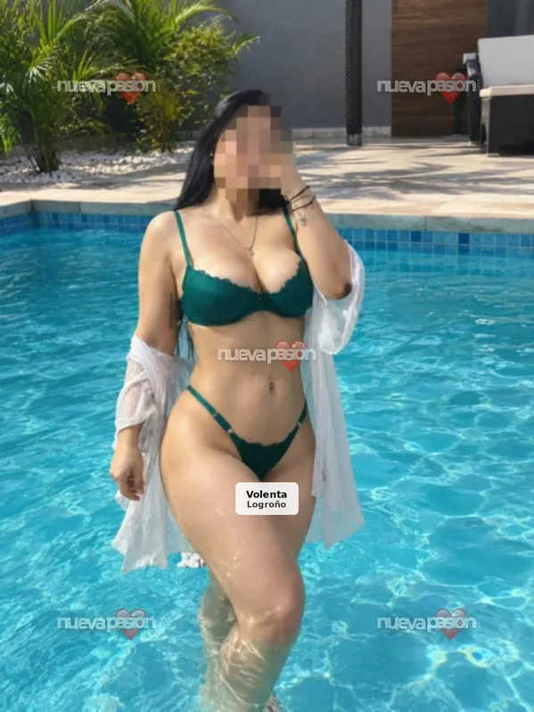 Nicol, colombiana muy complaciente y sensual