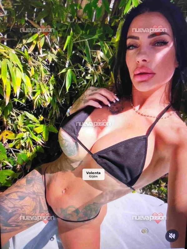 Modelo de lujo muy fogosa y apasionada