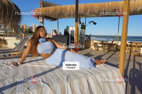 Bella latina para caballeros exigentes