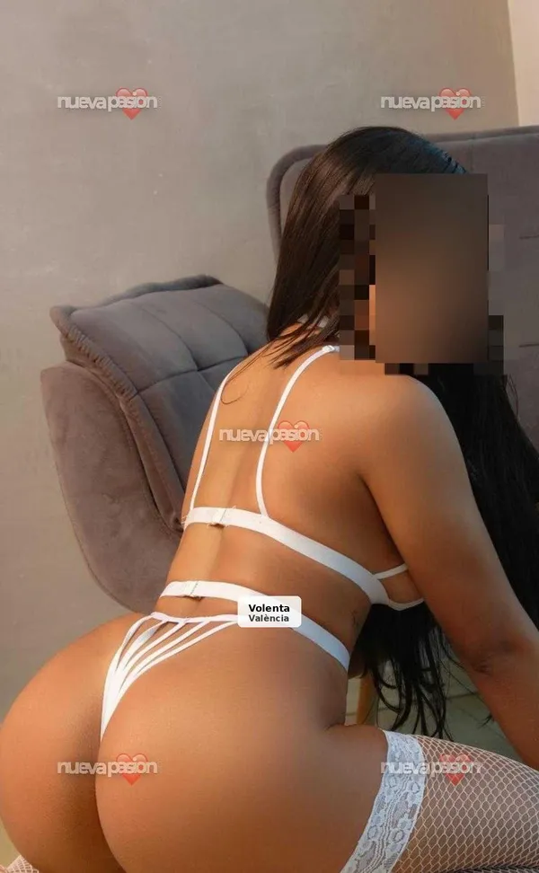 Massatgista colombiana Linda molt complaent