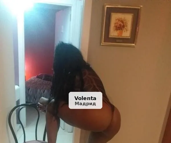 Cielo, rossa fogosa, ardent i molt calenta