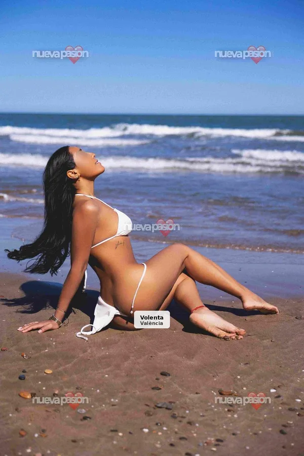 Renata, misterio y elegancia con tacones