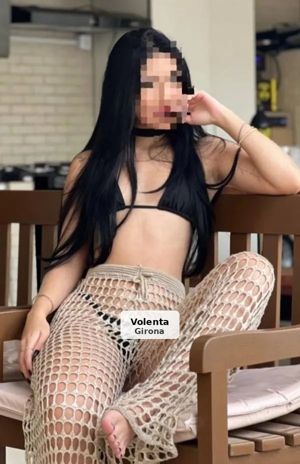 Luana, guapísima en Lloret, trato de novios 24 h