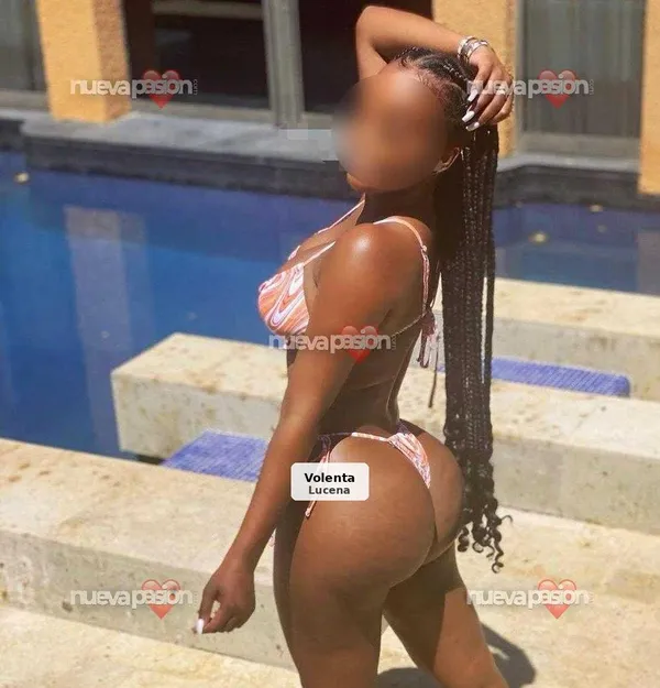 Luna, una chica sexy y ardiente