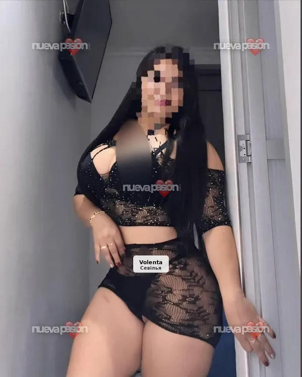 Lucia, curvi y muy cachonda en Los Palacios