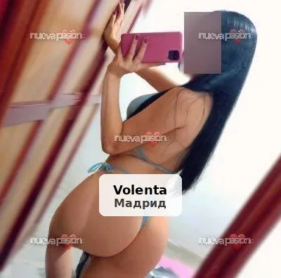 Luisa, jove dolça i molt complaent al Pacífic