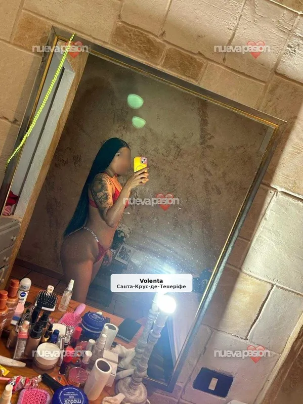 Camila, sensualitat i elegància a Tenerife
