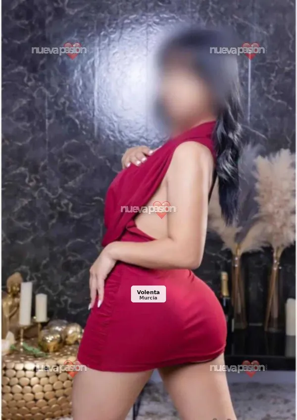 Valeria, encantadora y muy complaciente
