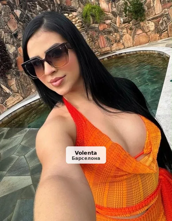 Samira, llatina apassionada i molt calenta