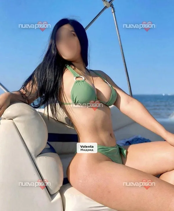 Noia ardent, sensual i molt passional
