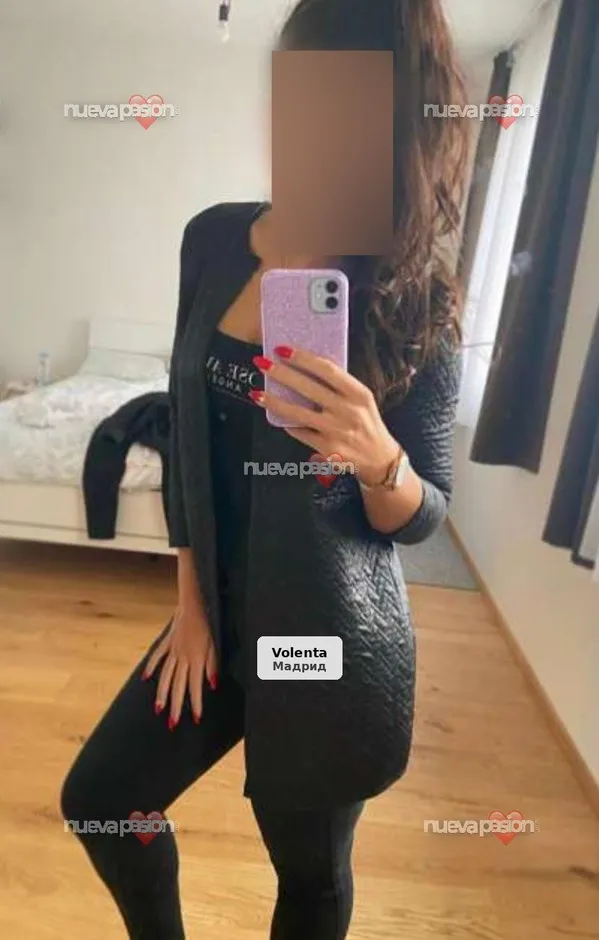 Julia, morena ardiente y nueva en Madrid