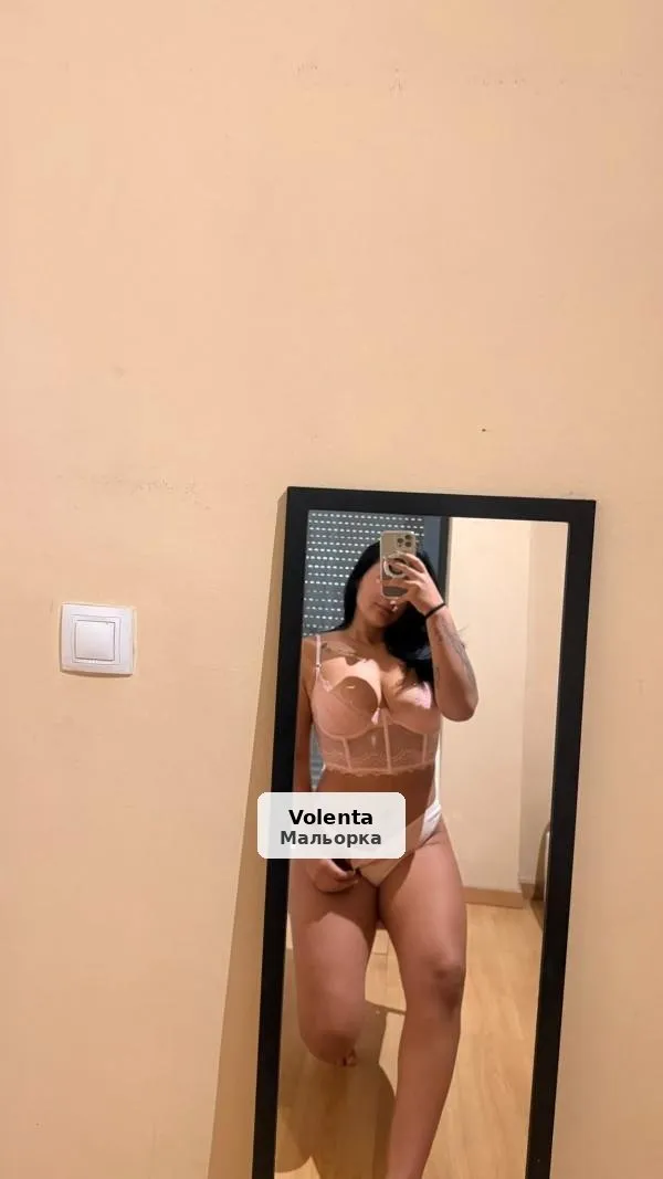 Mila, diosa seductora y muy cañera