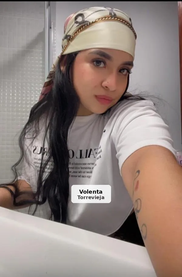 Novedad en Torrevieja. Jovencita Thalía