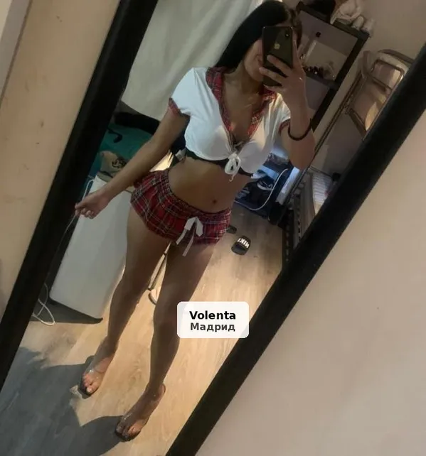 Ciara, nalgueame fuerte mientras me folla