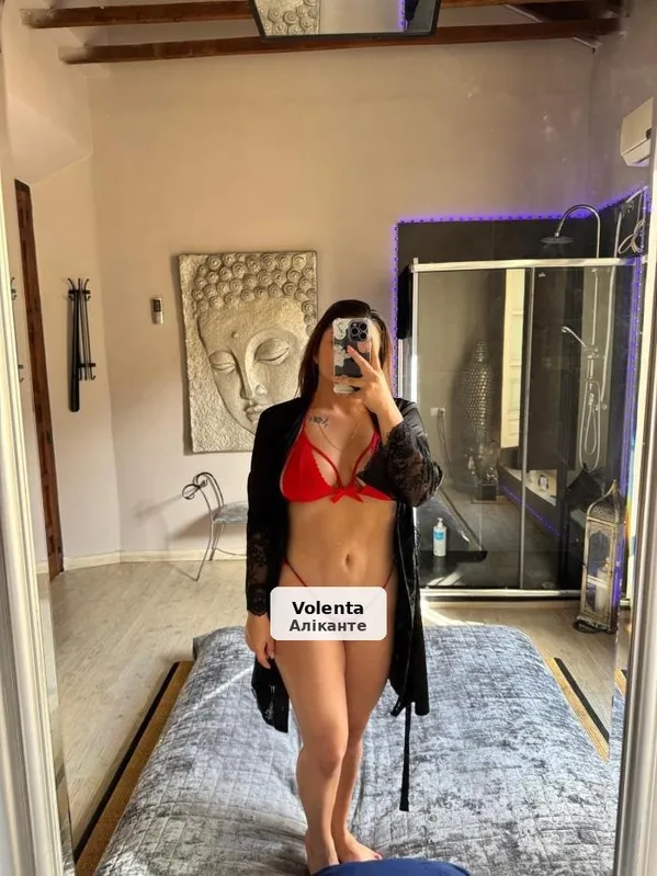 Mia, nueva en Alicante, fiestera y muy guapa