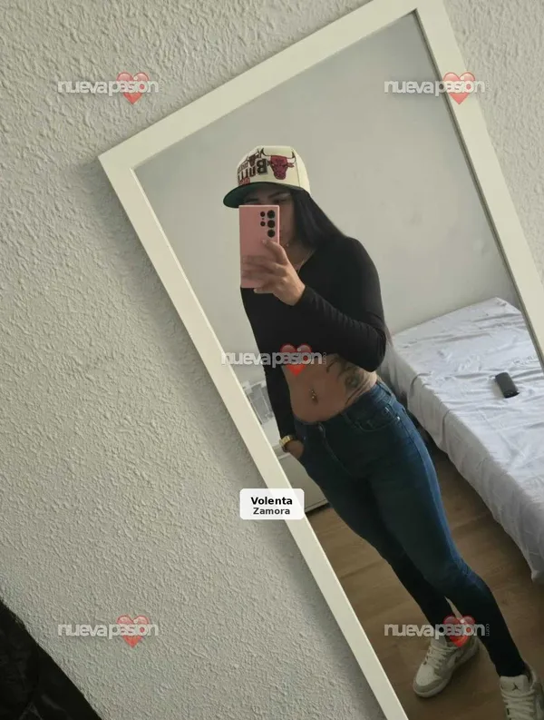 Alejandra, morena sensual y muy complaciente