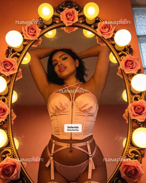 Mía, llatina maca, sensual i dolça 🔥