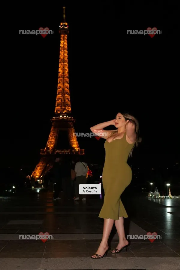Thalía, hot, sensual and very fun
