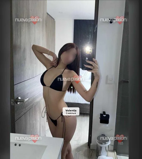 Melanie, bella latina recién llegada a Sevilla