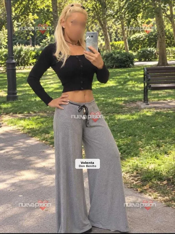 Zoe, una bomba de sexo llena de pasión