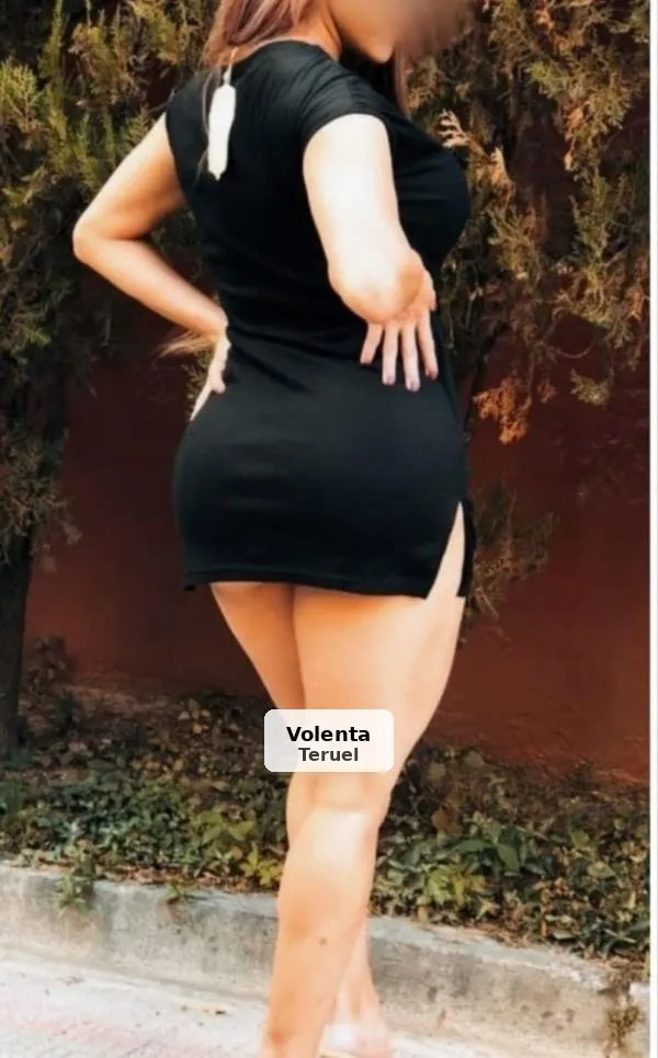 Rocío, rubia espectacular y muy fiestera