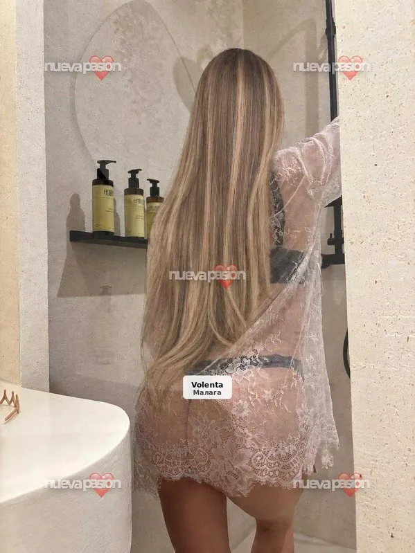Irina & Gala: Four-Hand Massage