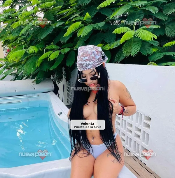 Luna: latina, dulce y muy complaciente