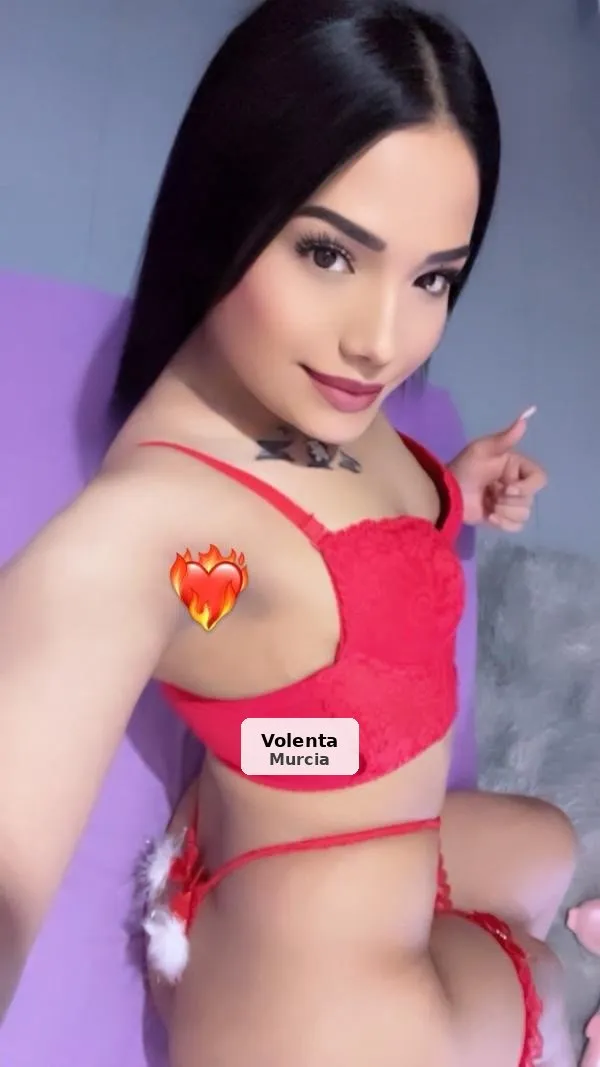 Wendy, gorgeous 21-year-old trans
