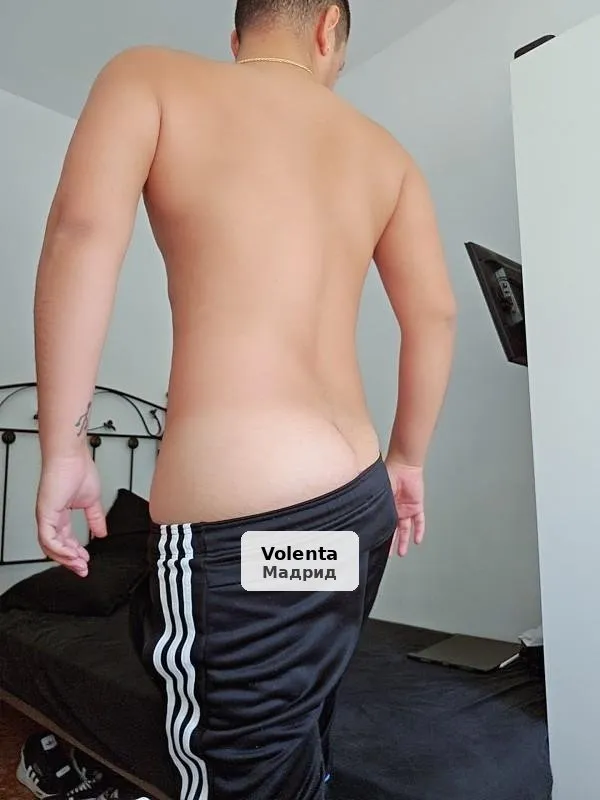 Alex, active, dominant and very well-endowed Colombian