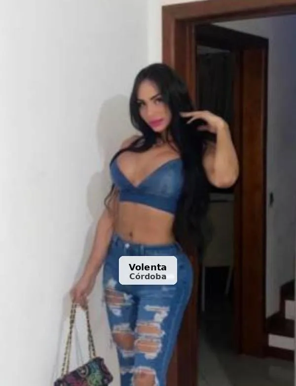 Adriana, trans latina VIP, recién llegada