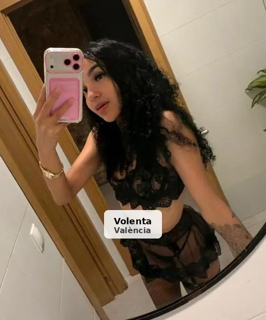 Samanta, bella colombiana flaca para salidas