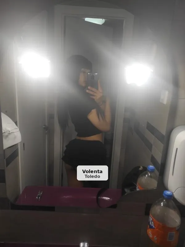 Claudia, chica trans nueva, 18 años