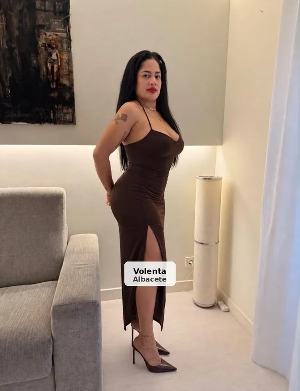 Sara, sensualidad y fiesta en Albacete