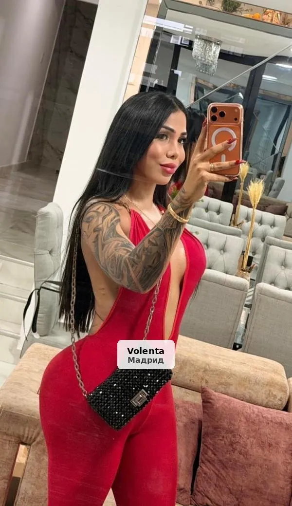 Danna, trans explosiva y muy viciosa