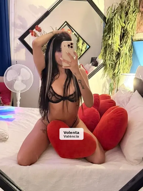 Shanel, explosive and very hot