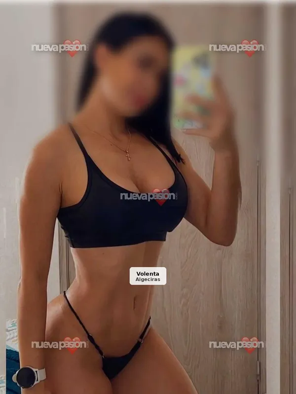 Latina encantadora y muy cariñosa