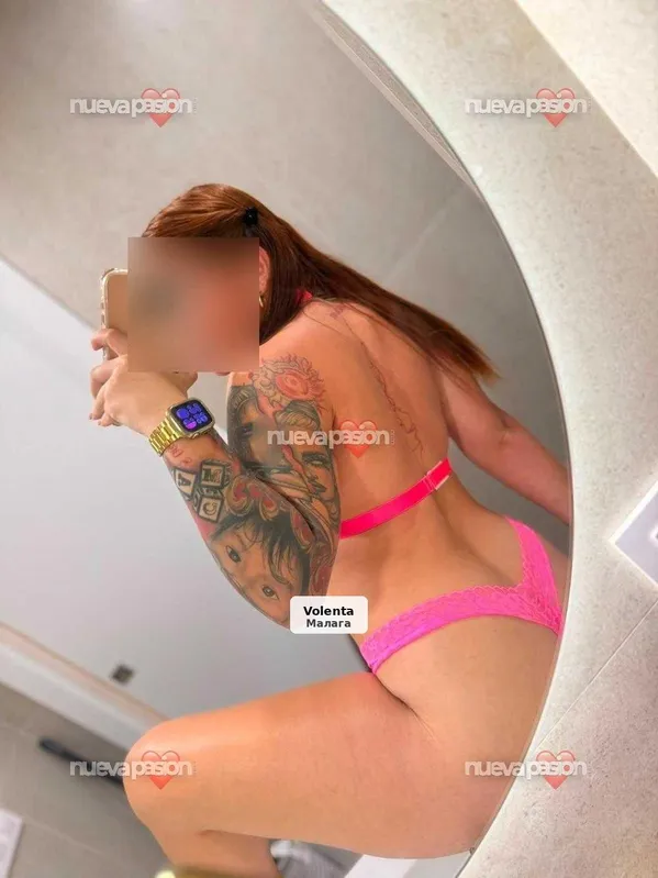 Latina amb cara d'àngel a Fuengirola
