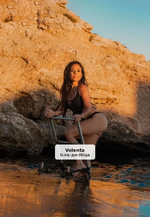 Perla, niña traviesa, hermosa y complaciente