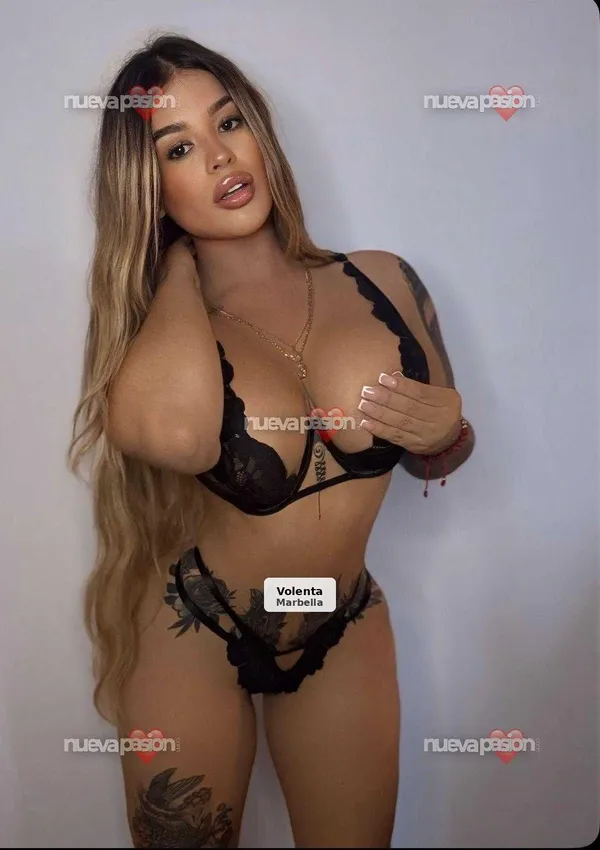 Valentina, morena explosiva i molt complaent