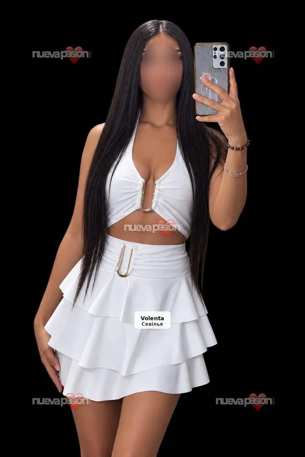 Nerea, 23-year-old Sevillian, independent